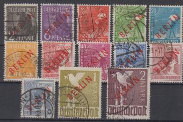 021 - Berlin Rotaufdruck Nr. 21 - 34 